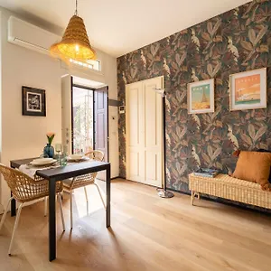 https://apt-boutique-milano.italymilanhotels.net
